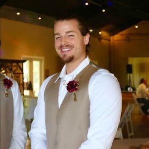 Meet your Posher, Conner